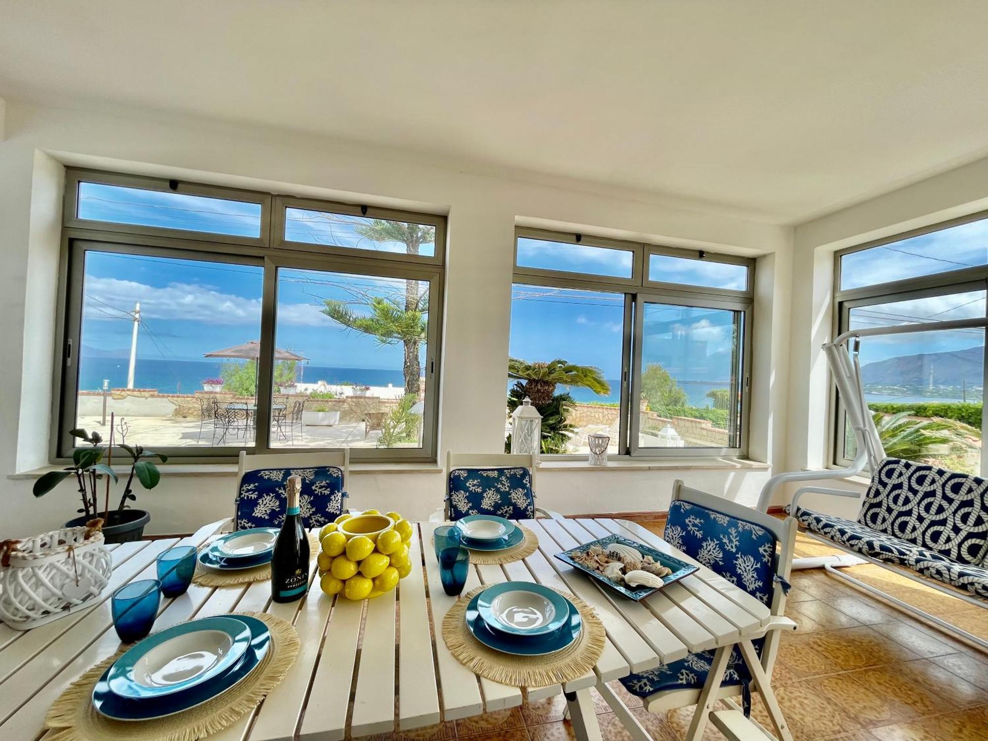 Sul Mare Palazzolo Holiday home *